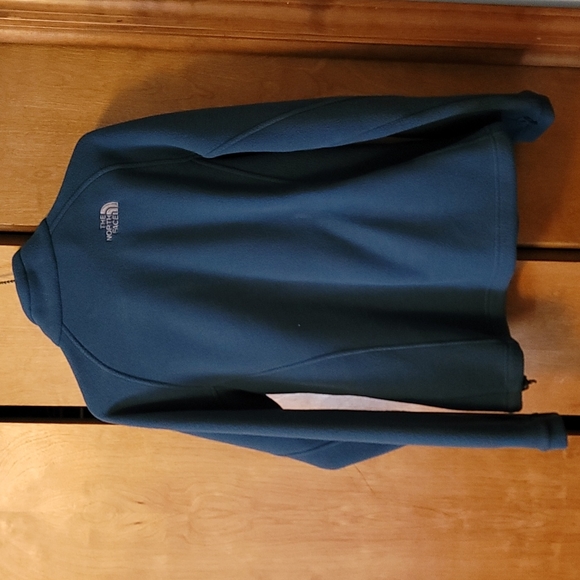 Like new fleece, The North Face jacket. Size medium. - Picture 3 of 4